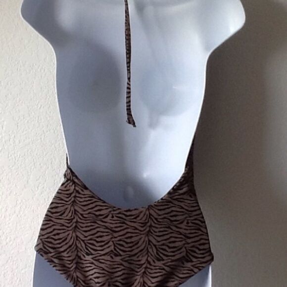 đ„SALEđ„ToriâPraverâSexy DeepâVâSwimsuitâFringe - Picture 3 of 4